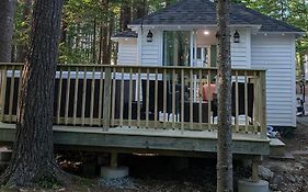 Hinckleys Dreamwood Cottages